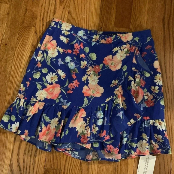 NWT Yumi Kim Blue Floral Ruffle Skort Size L - Picture 2 of 9